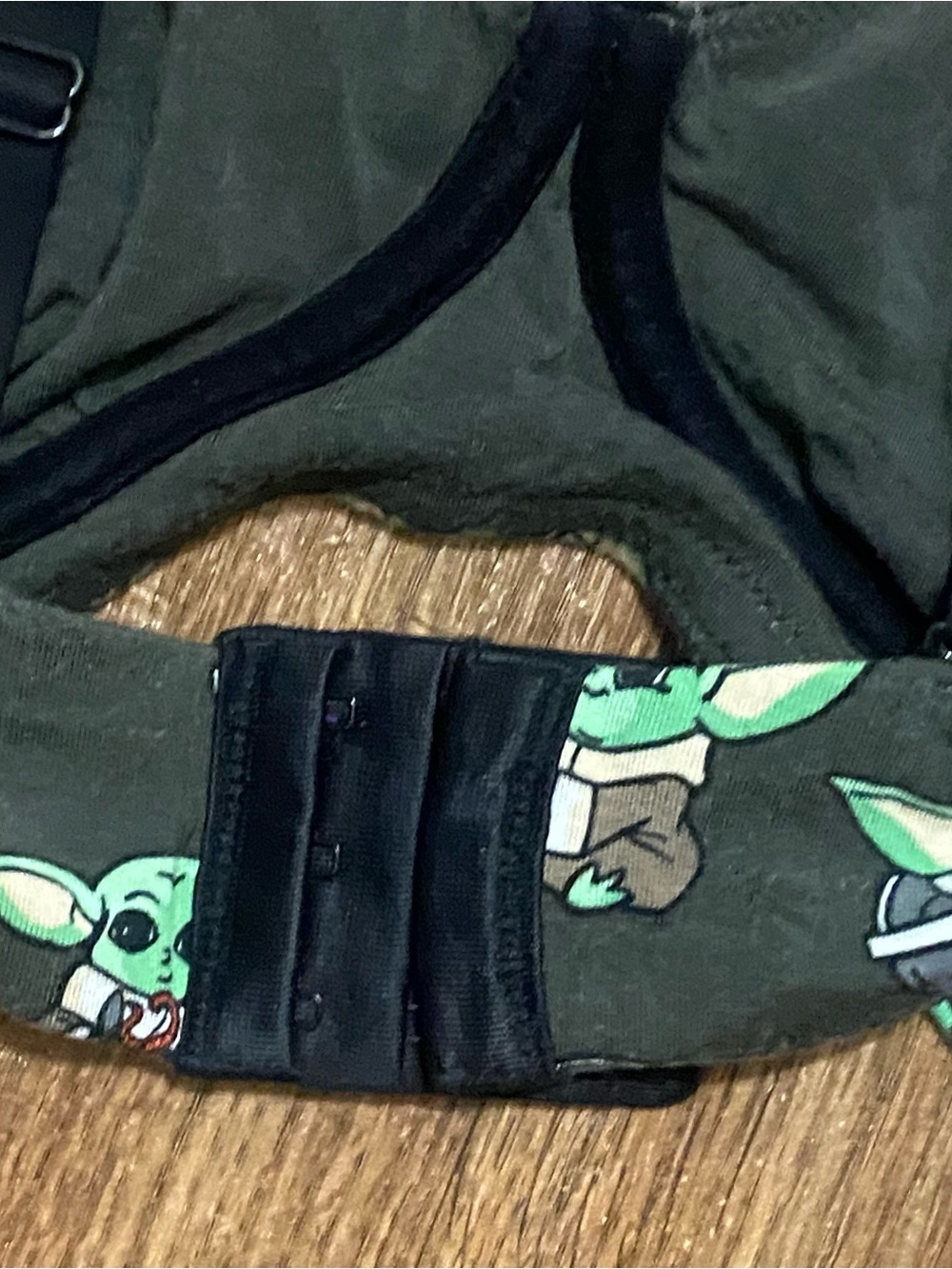 Meundies Womens XL Bra Bralette Baby Yoda Grogu Star Wars Green 38C 38D 40X 40D - Picture 7 of 9